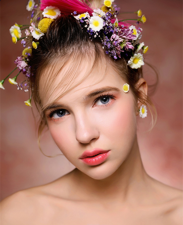 白纱组18号-郑州秋季形象设计与艺术创意班《陌上花开——青春少女》.jpg