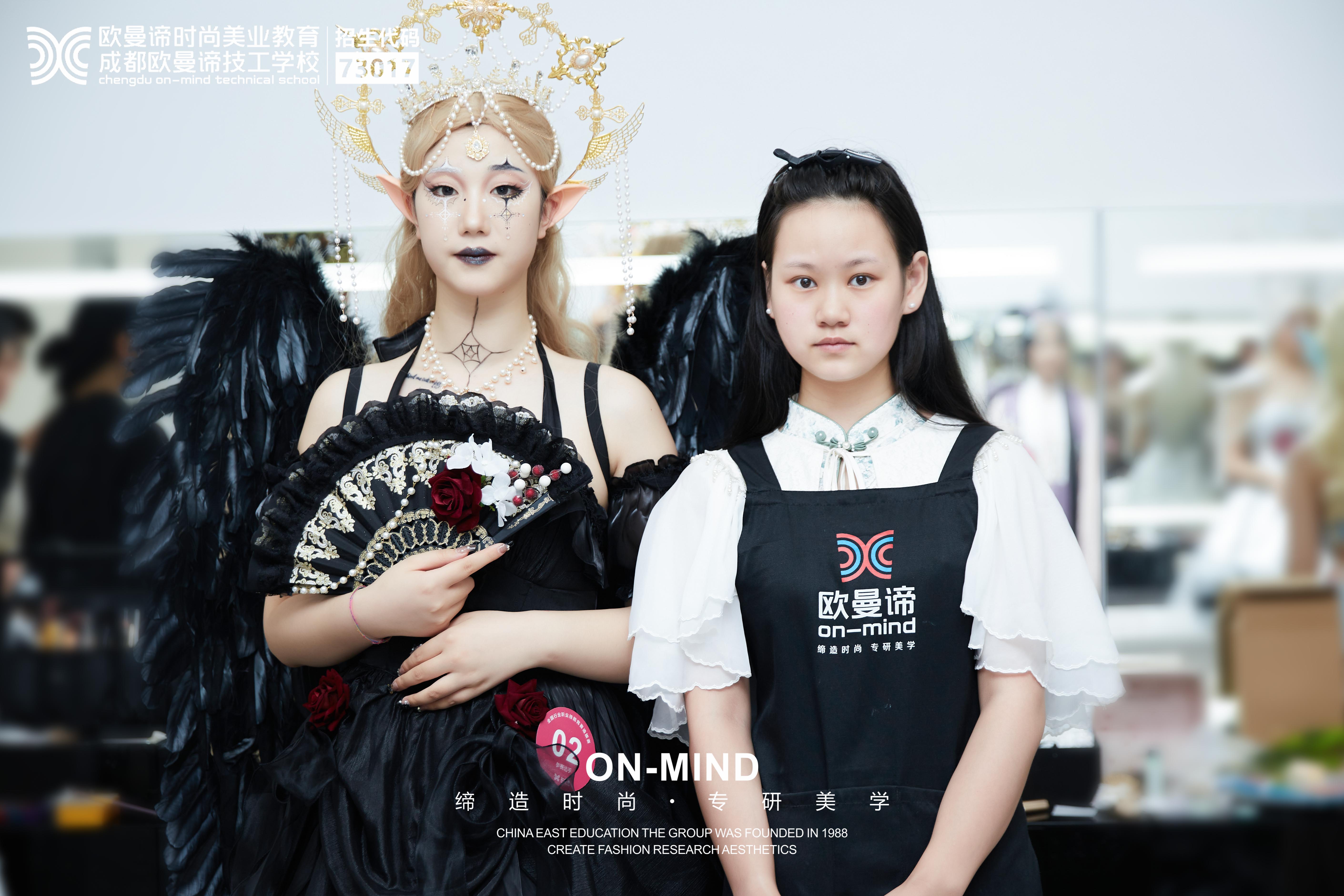女生在哪里能学化妆，化妆学有推荐吗？
